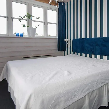 Semesterbostad Fantastic Holiday In Jutland With Whirlpool *